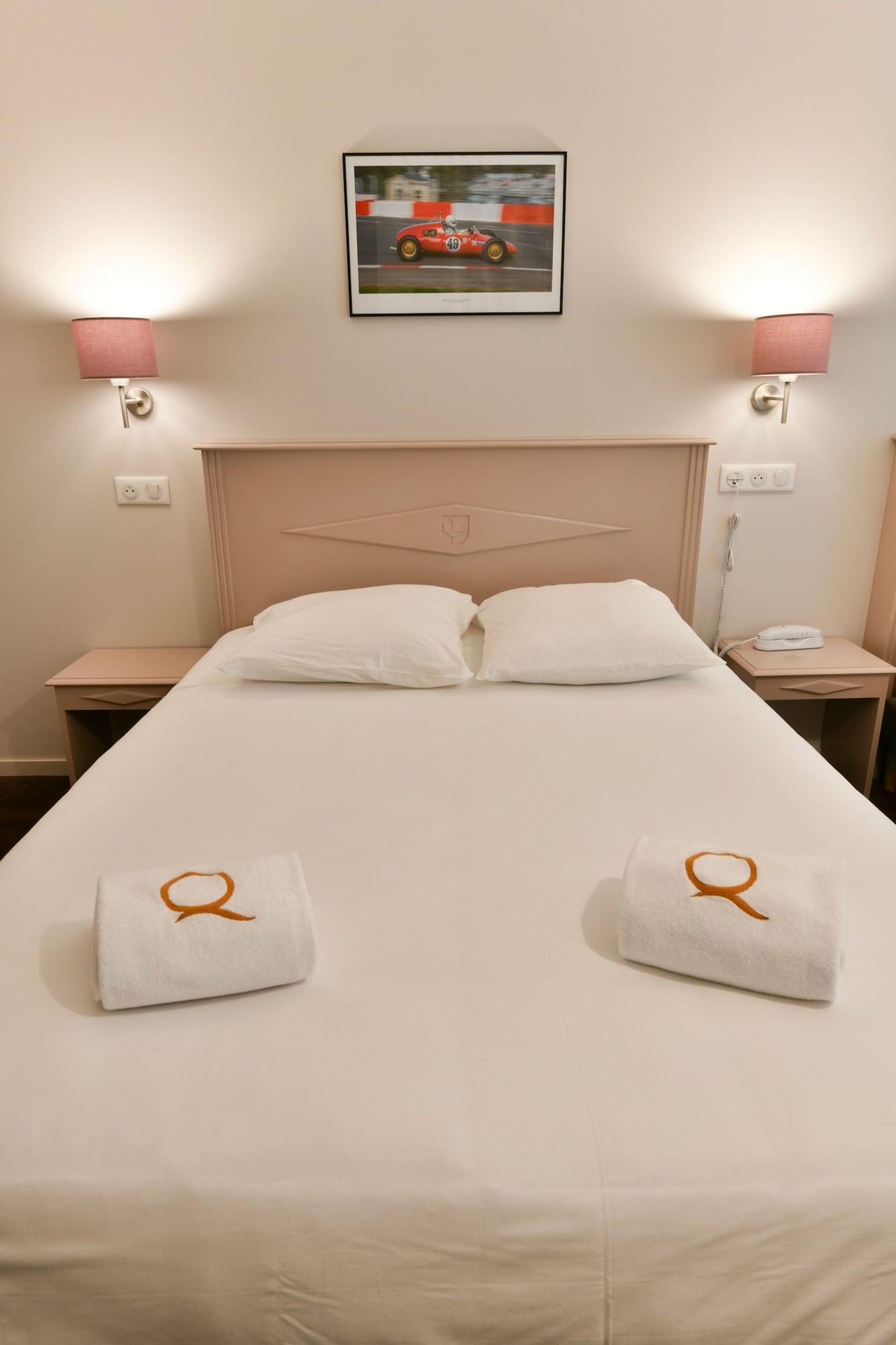 Hotel Le Roncevaux Pau Kültér fotó