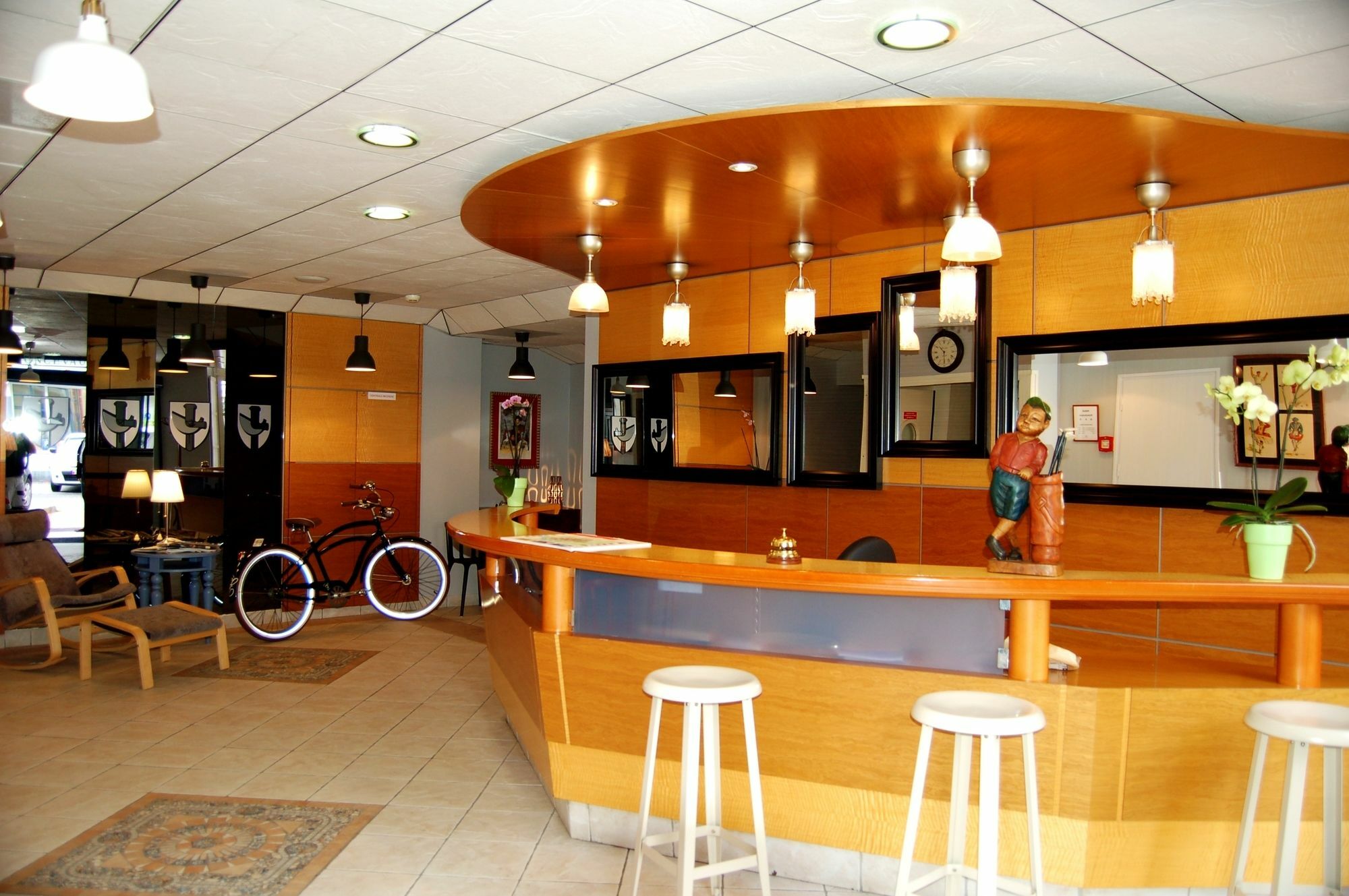 Hotel Le Roncevaux Pau Kültér fotó