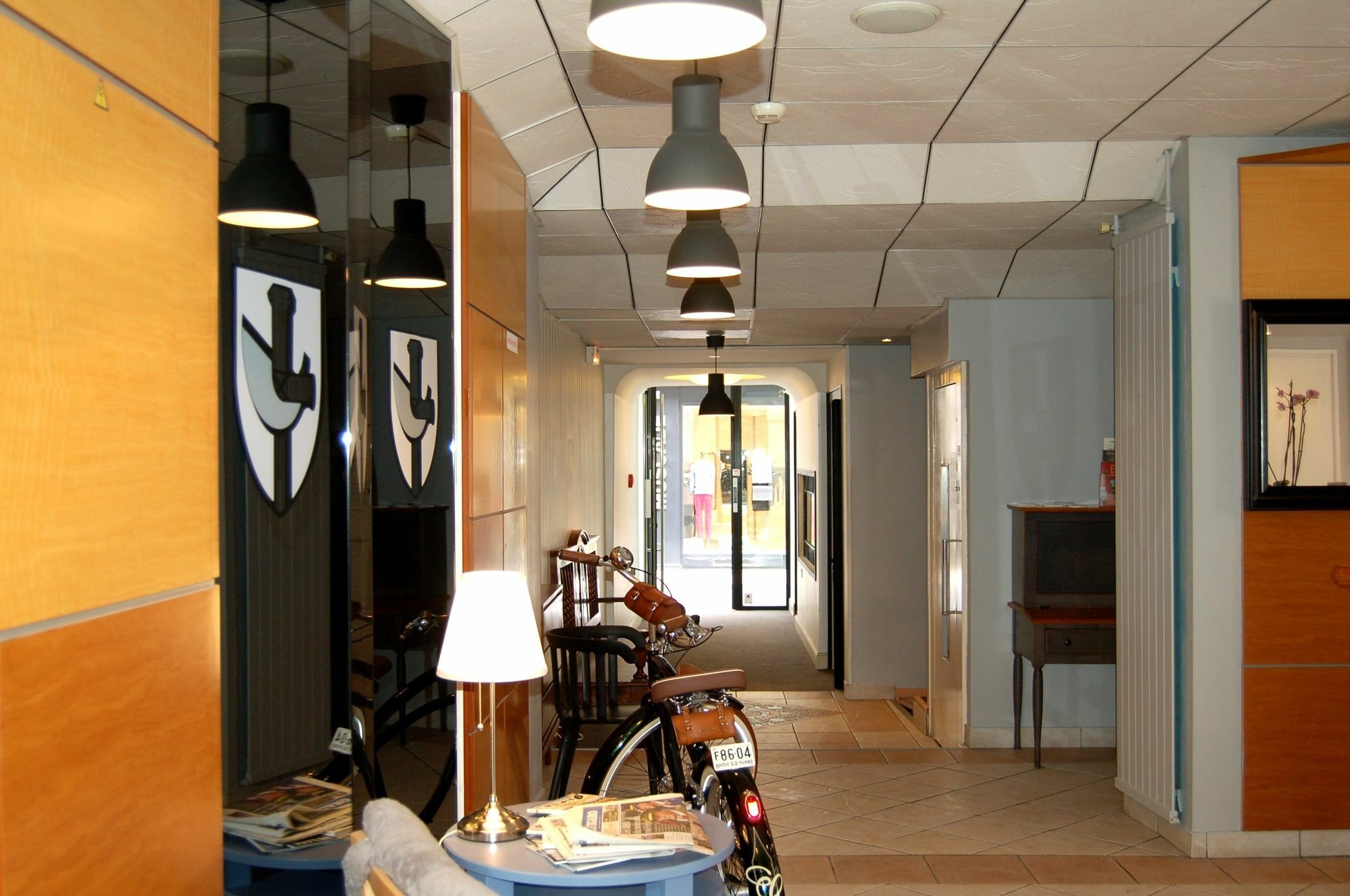 Hotel Le Roncevaux Pau Kültér fotó