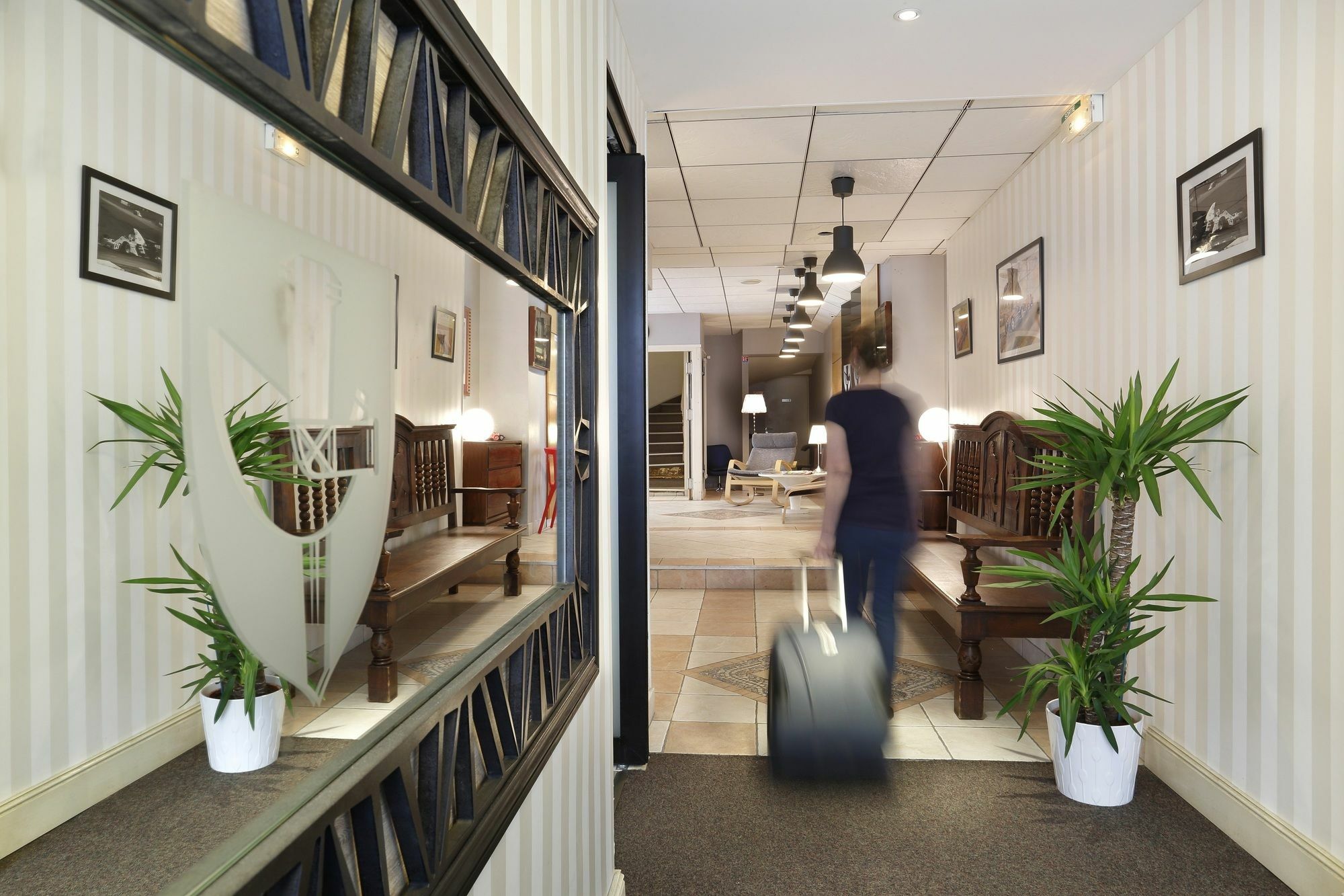 Hotel Le Roncevaux Pau Kültér fotó